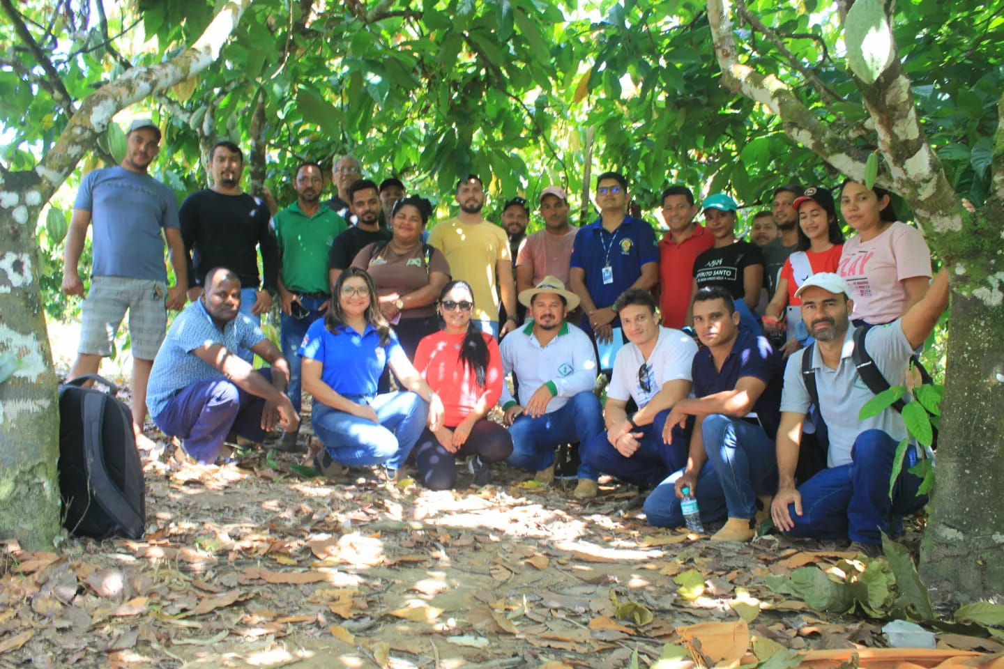 Equipe de técnicos e produtores assistidos pelo Territórios Sustentáveis