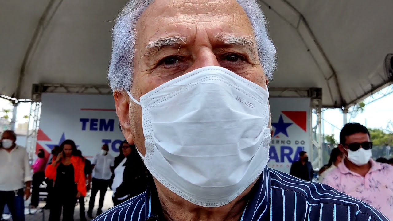 Embedded thumbnail for Governo entrega maquinários para prefeituras de municípios de todas as regiões do Estado